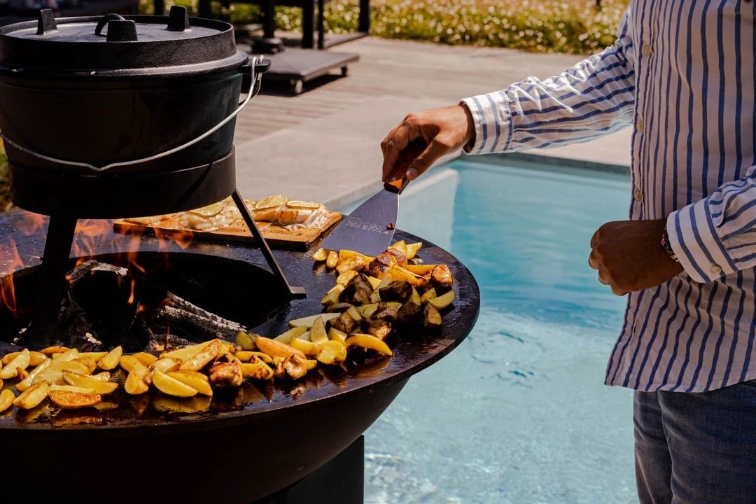 TIGER FIRE OFFICIAL STORE | TIGER FIRE SHOP | TIGER FIRE | PLANCHA BBQ | BAKPLAAT BBQ | GRILLPLAAT BBQ | BBQ KOPEN | PLANCHA | GRILL PLANCHA | BBQ GRILL | GRILL BBQ | BBQ BRASERO PLANCHA | CORTENSTAAL BBQ | FUERPLATTE PLANCHA BBQ | PLANCHA GRILL | BBQ GRIDDLE | BBQ GRILLRING | FEUERPLATTE BBQ | KAMADO BBQ | BBQ KAMADO | Classic Corten | Classic Storage Corten | Classic Black | Classic Storage Black | Island Corten | Island Black | Classic | Kamado Table | Mise en Place Table | Pizza oven
